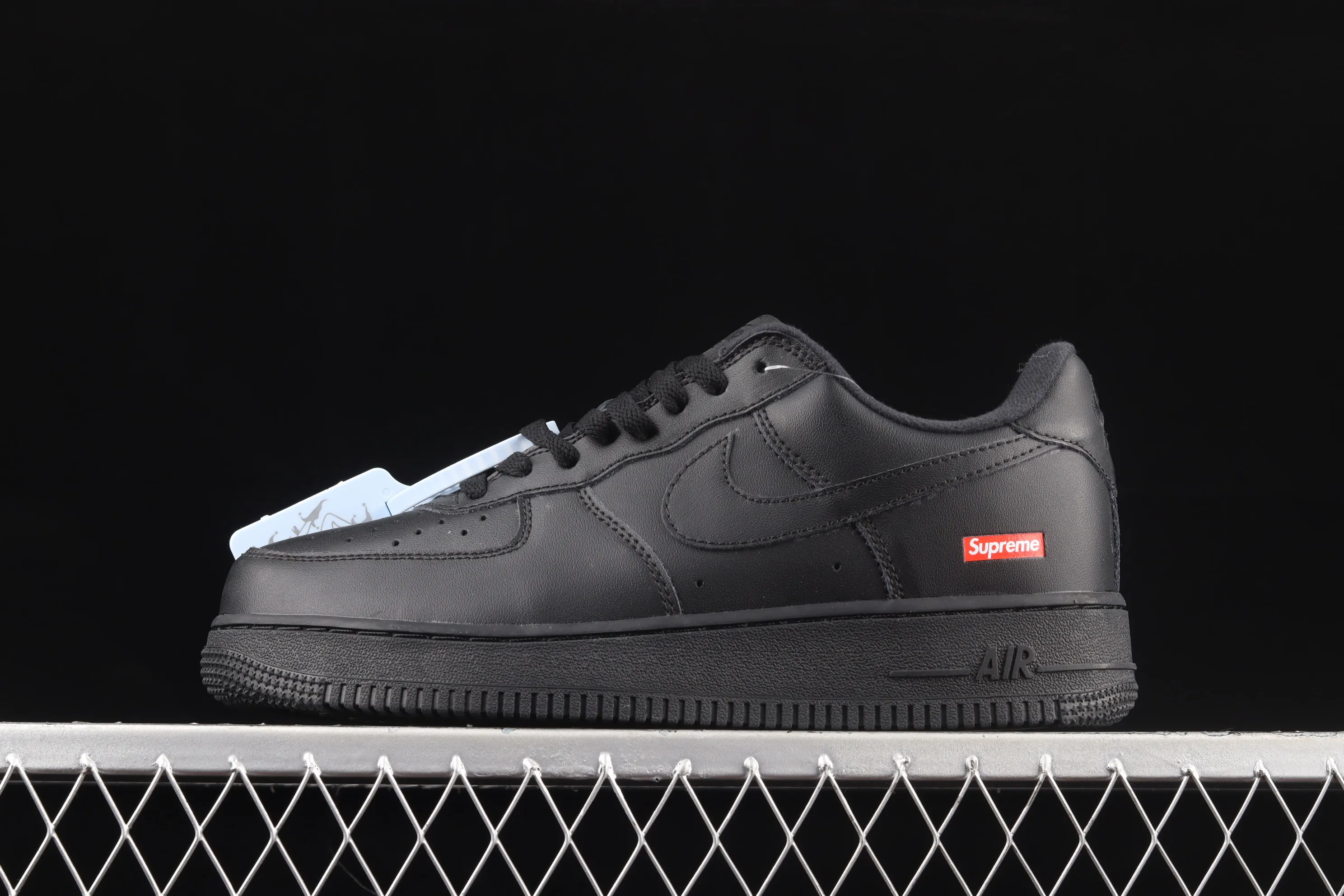 All categories Nk Air Force 1 Air Force series Nk Air Force 1 Low Air Force low-top corporate Supreme x Nk Air Force 1 Low joint model Air Force 1 low-top casual sneakers CU9225-001